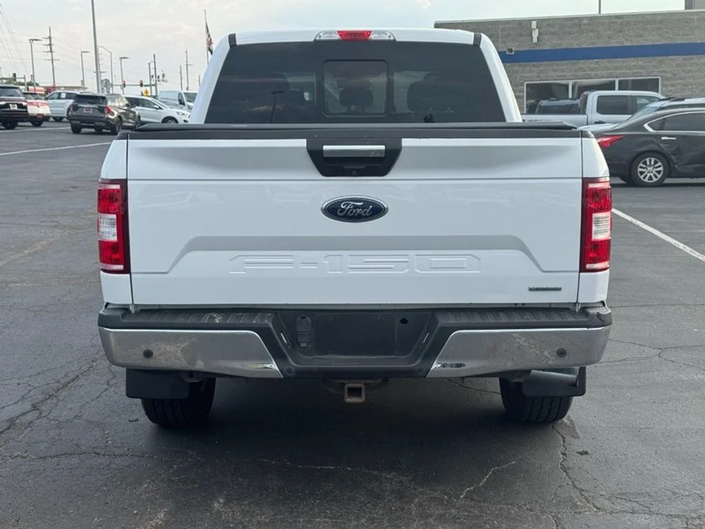 Used 2019 Oxford White Ford XLT image 4