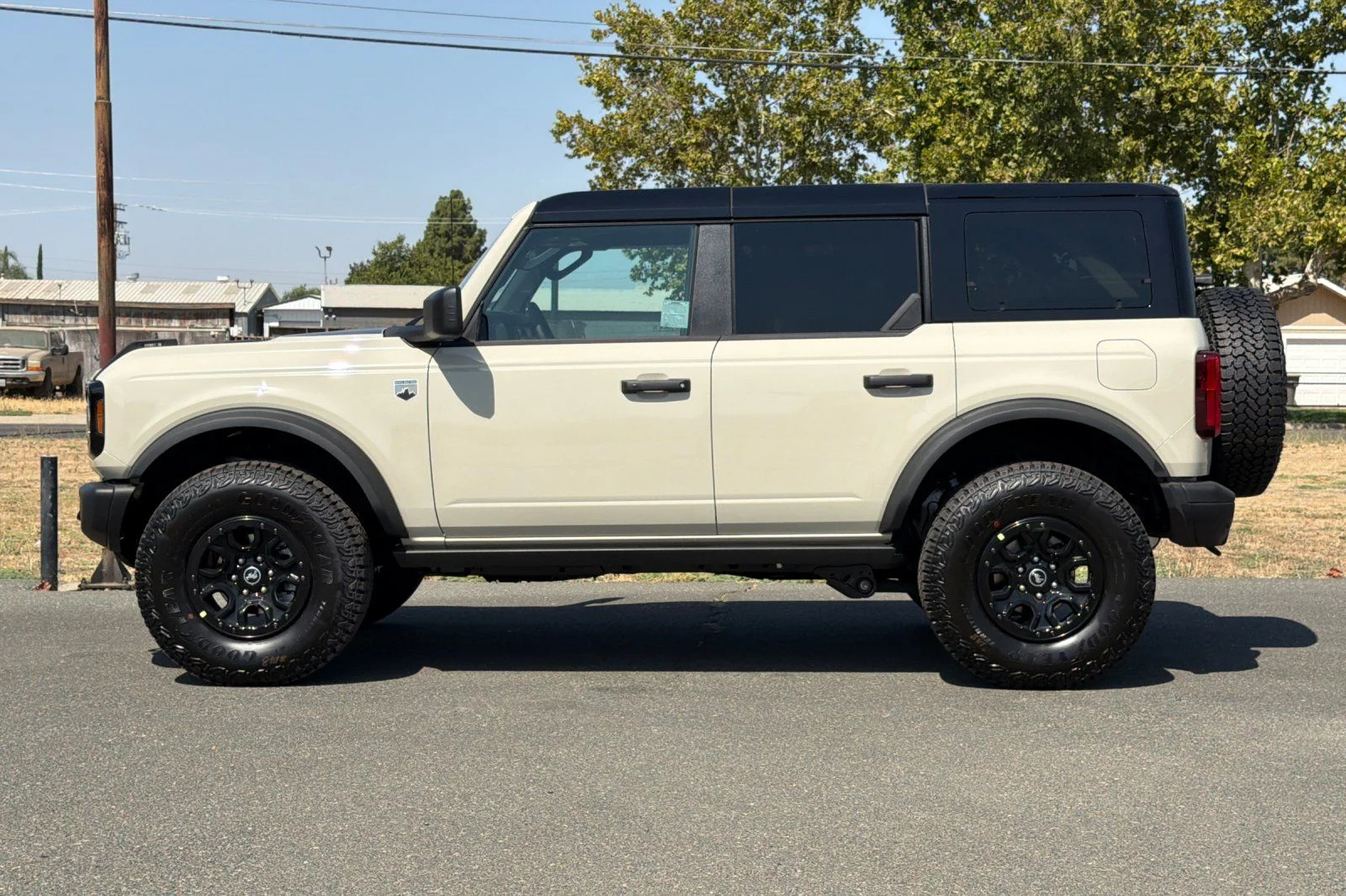 New 2026 Desert Sand Ford Big Bend® image 8