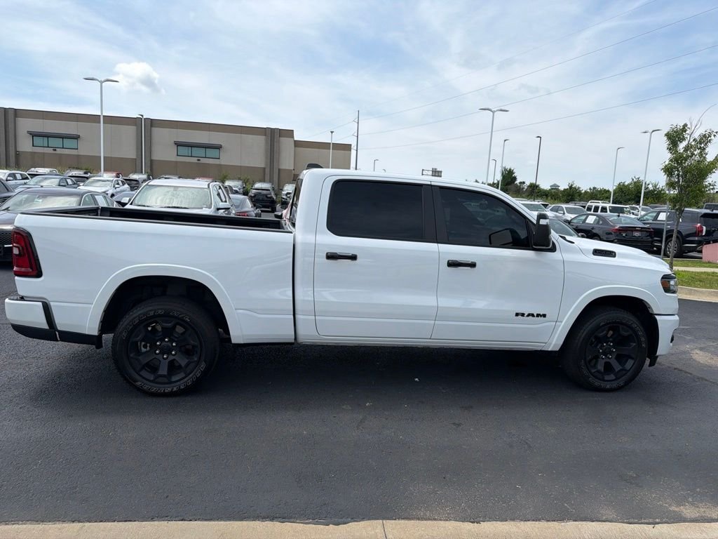 Used 2025 White Ram Big Horn/Lone Star image 8