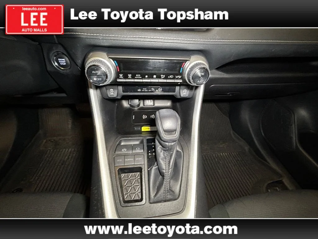 Used 2024 White Toyota XLE image 11