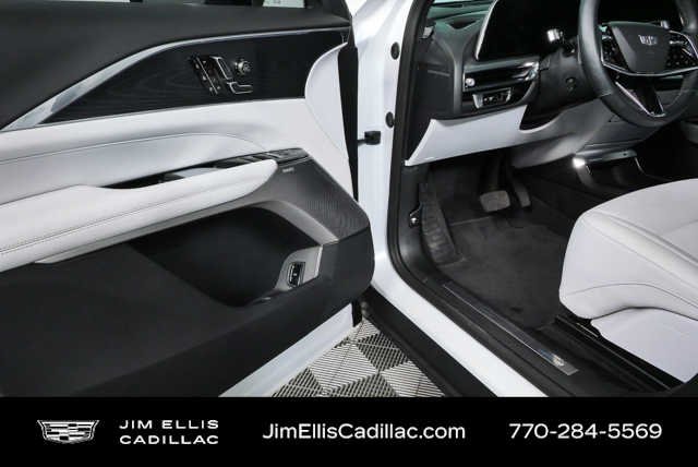 Certified Used 2024 Crystal White Tricoat Cadillac Sport 2 image 6