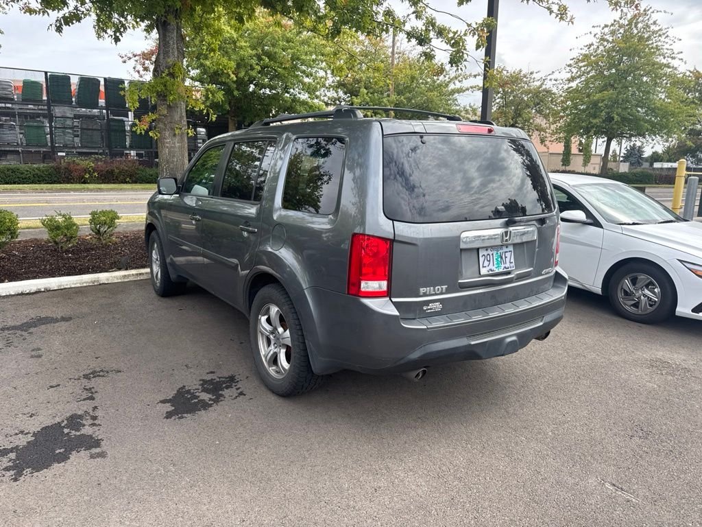 Used 2012  Honda EX-L image 2