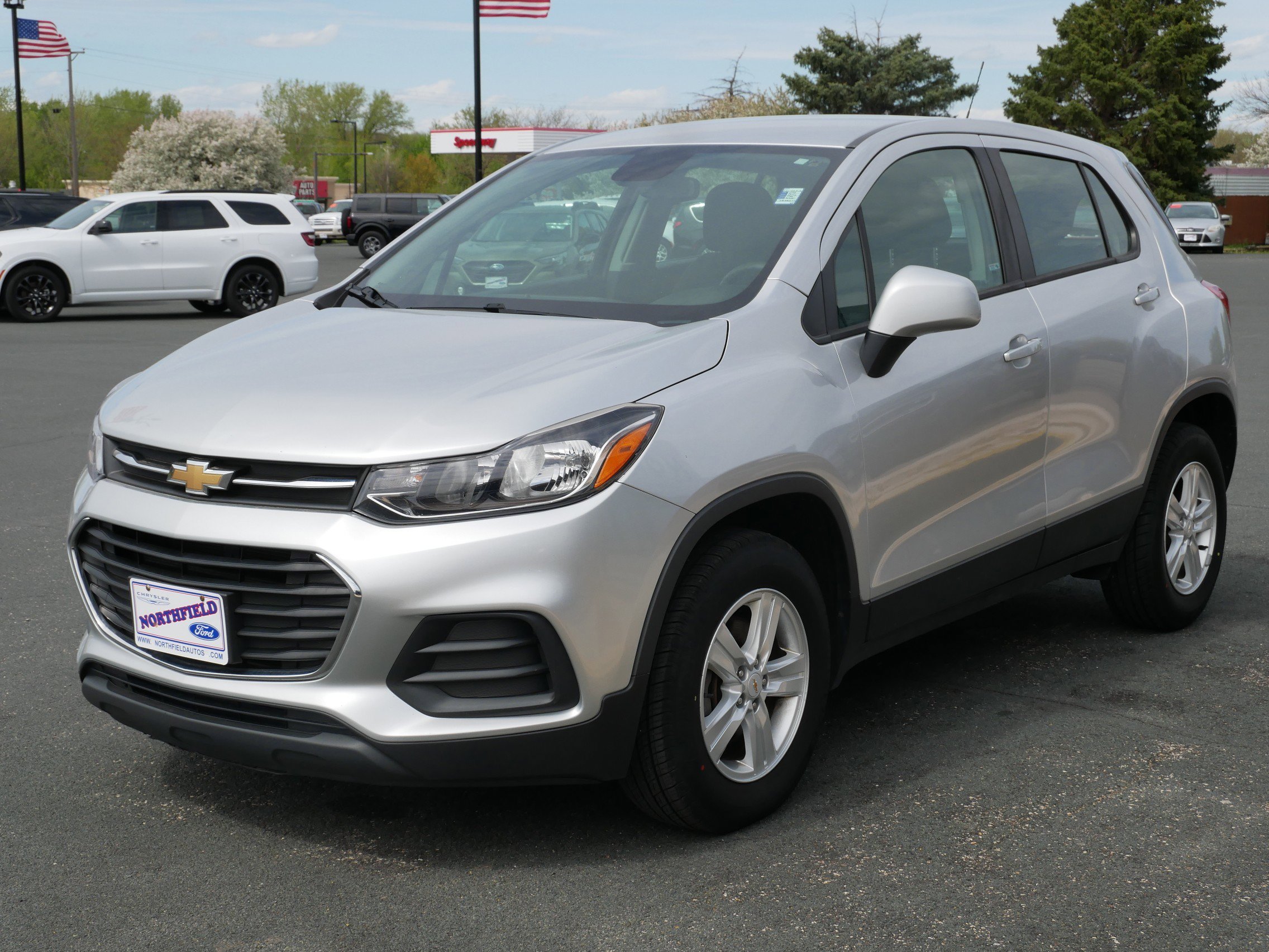 View vehicle photo 4