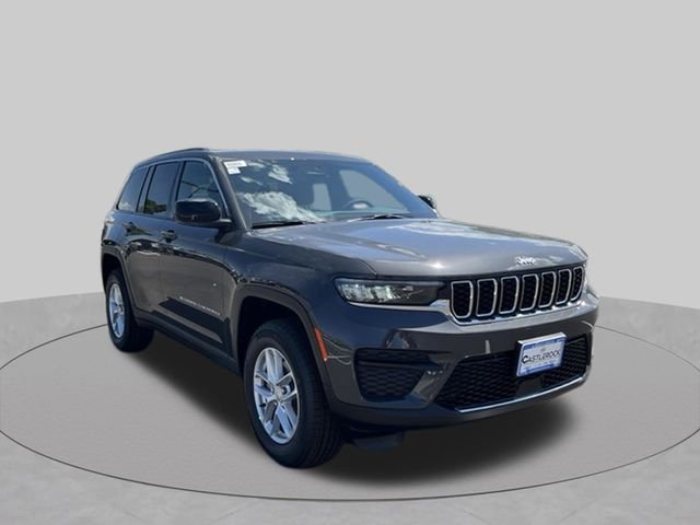 New 2026 Baltic Gray Metallic Clear-Coat Exterior Paint Jeep Laredo X image 7