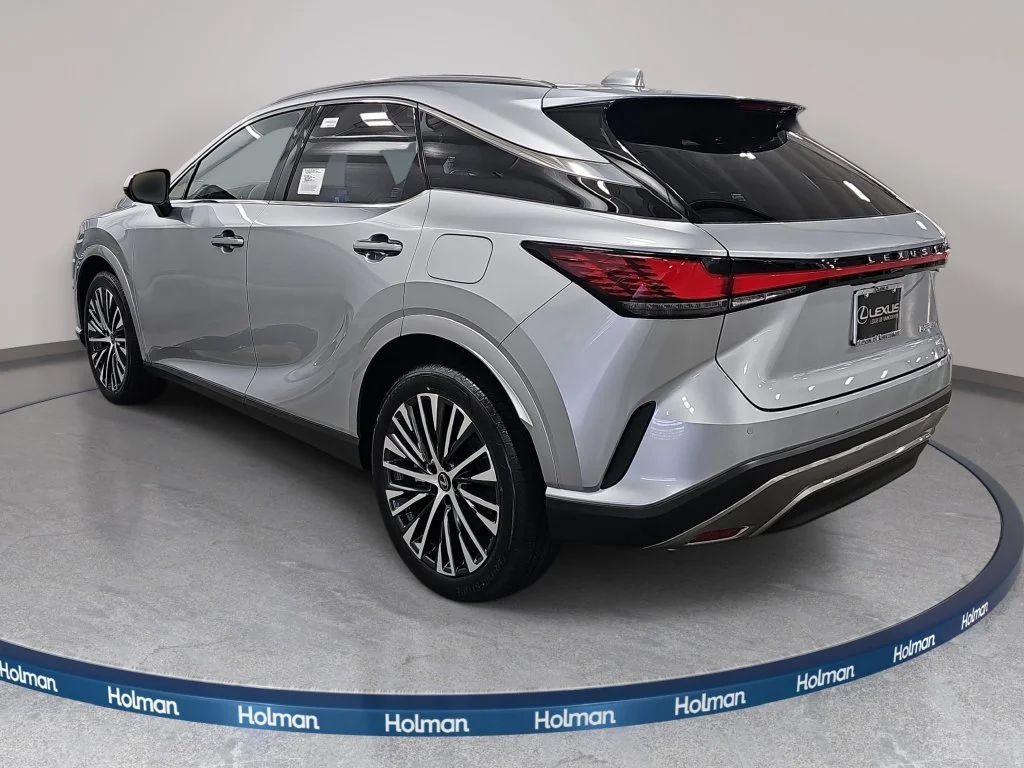 New 2026 Iridium Lexus PREMIUM PLUS image 7