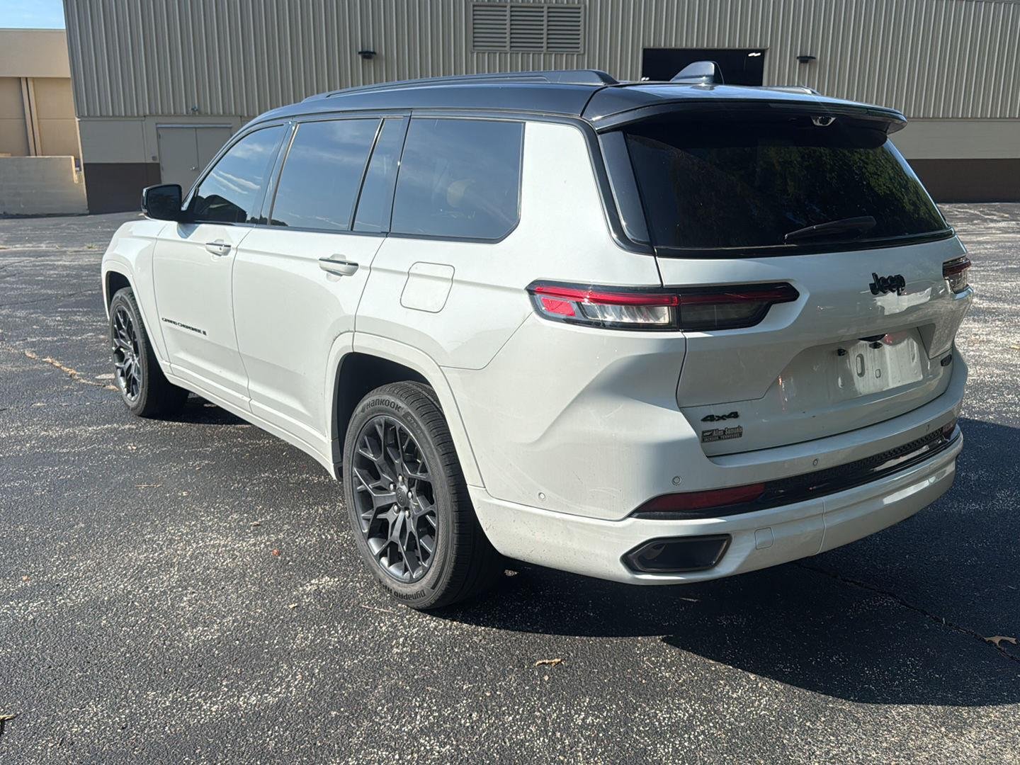 Used 2025 Bright White Clearcoat Jeep Summit Reserve image 5