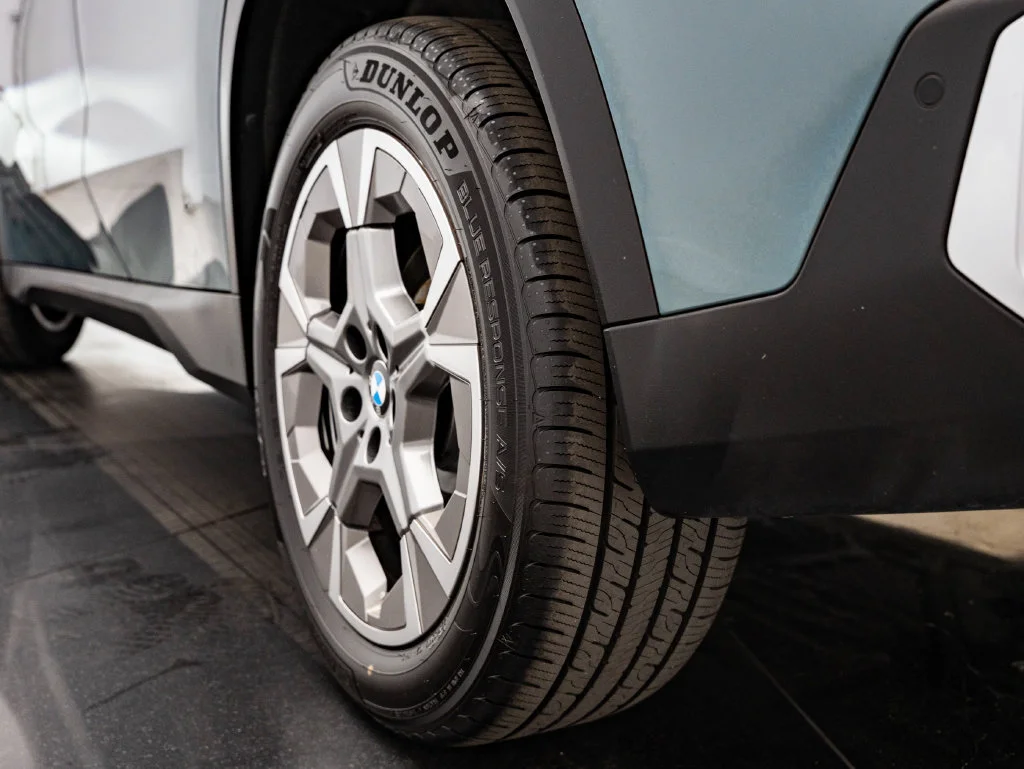 Used 2023 Cape York Green Metallic BMW xDrive28i image 50