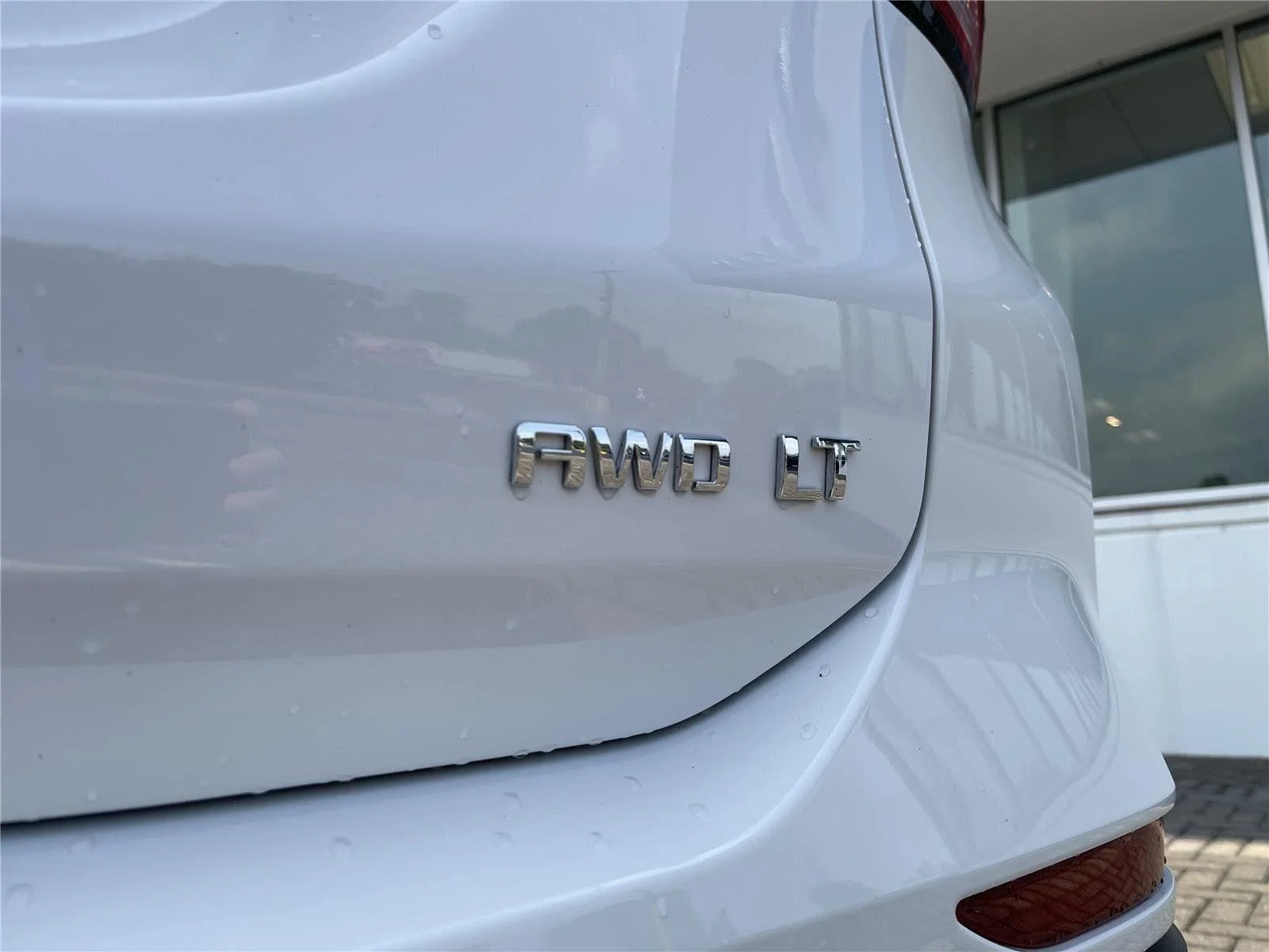 Used 2023 Summit White Chevrolet LT image 11