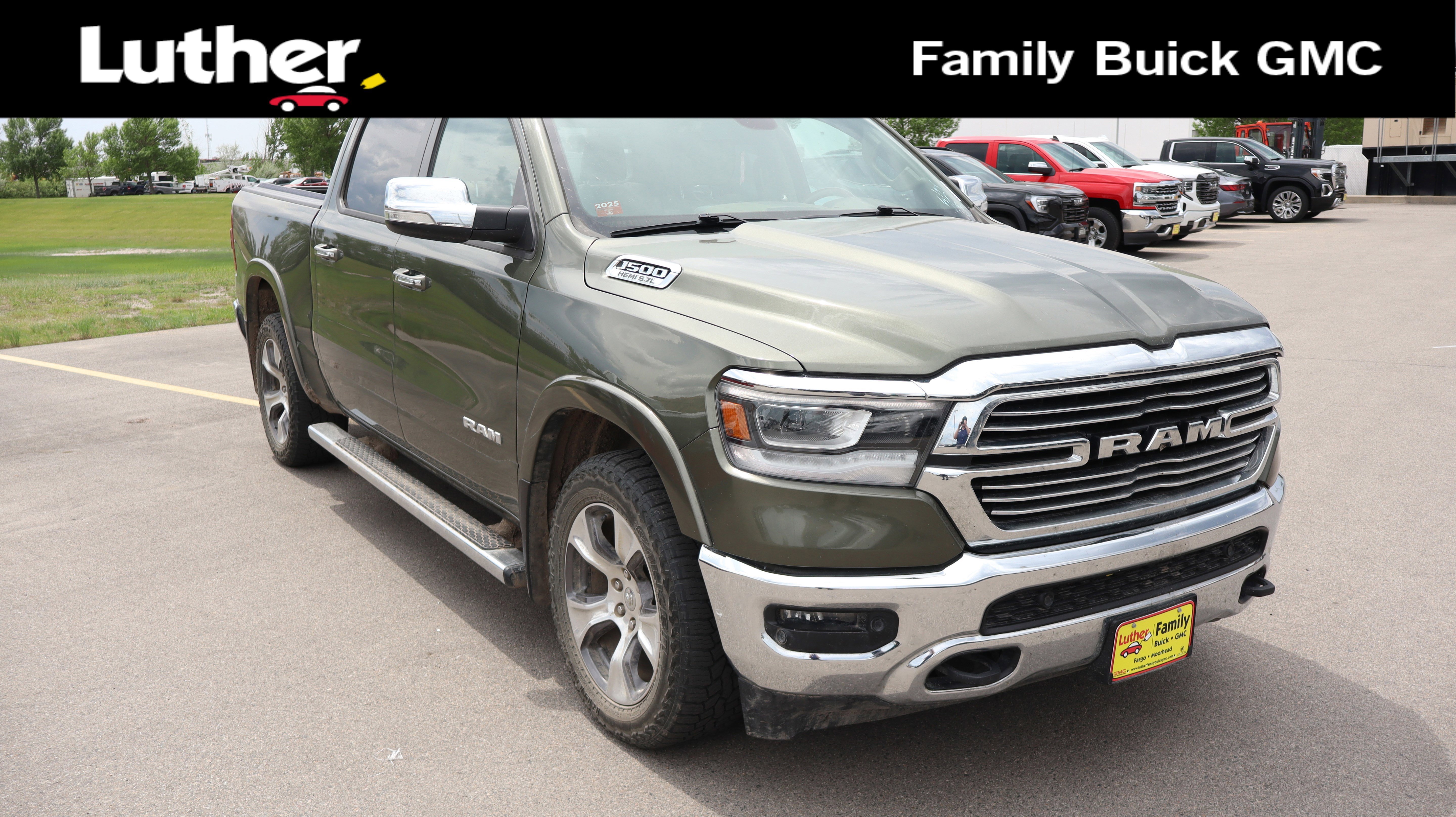 2020 RAM 1500 Laramie 4x4 Crew Cab 5'7's photo