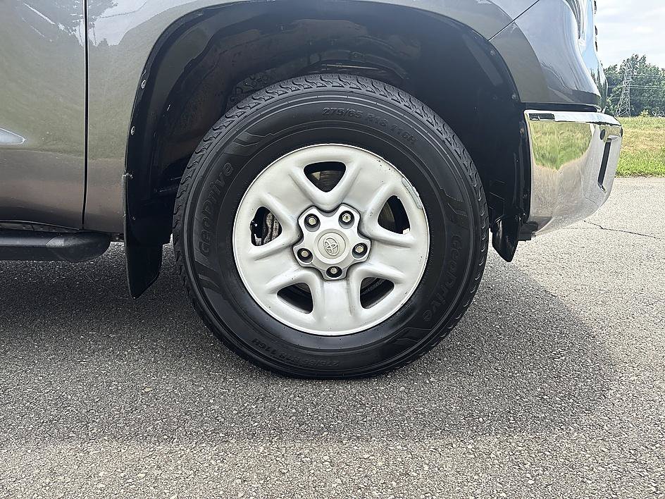 Used 2020 Magnetic Gray Metallic Toyota SR5 image 12