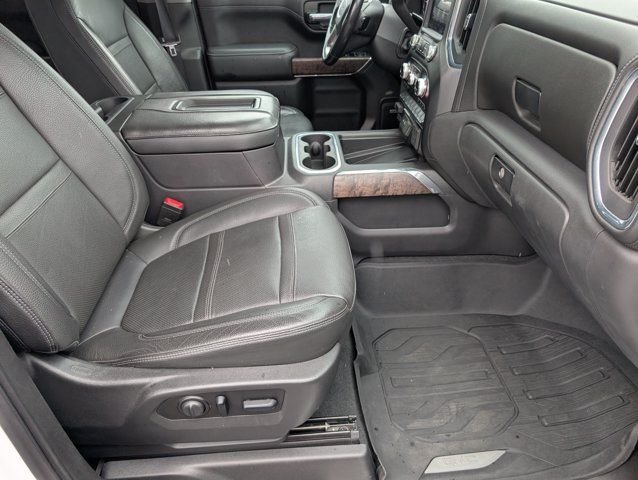 Used 2021 White GMC Denali image 31
