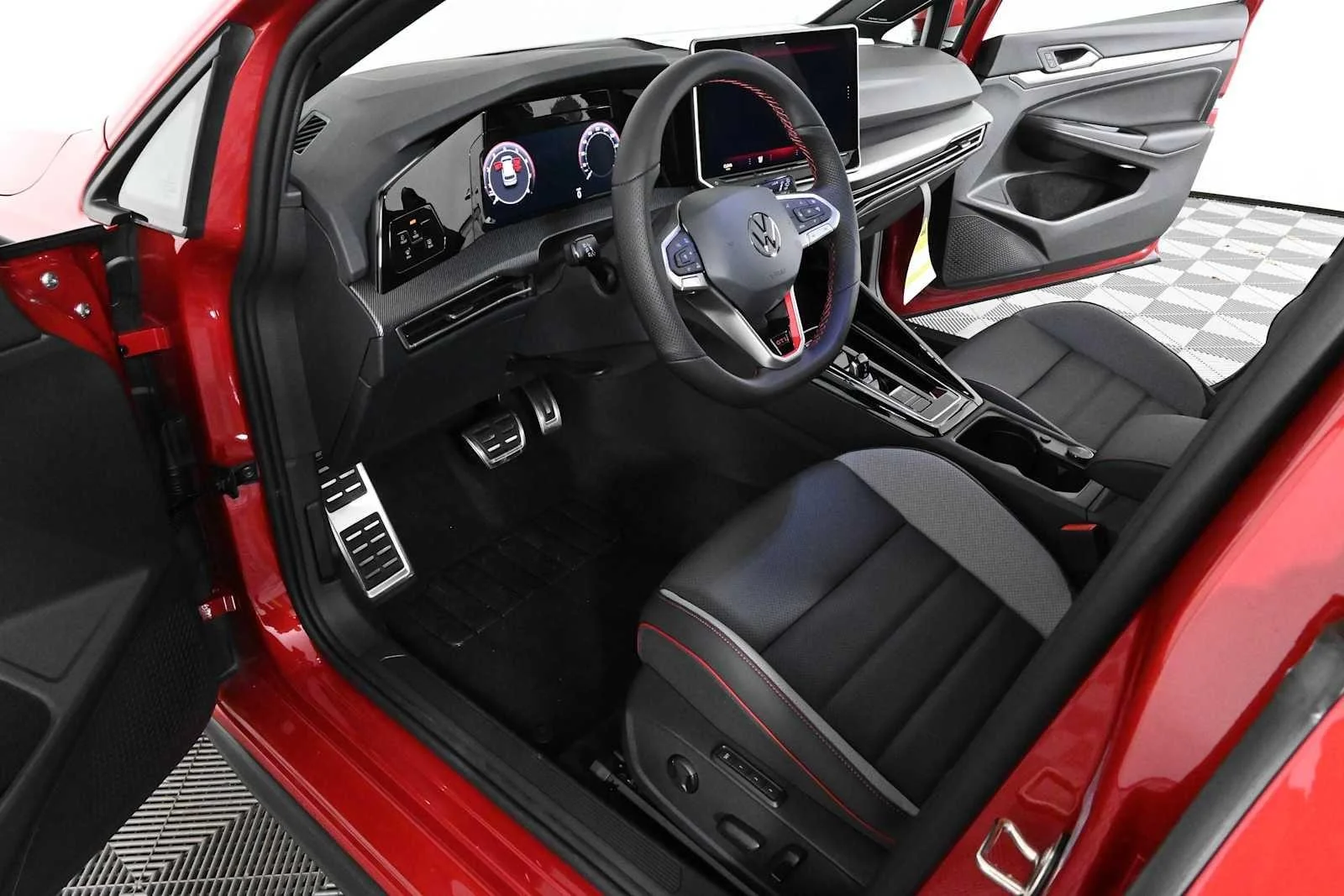 New 2026 Kings Red Metallic Volkswagen SE image 18
