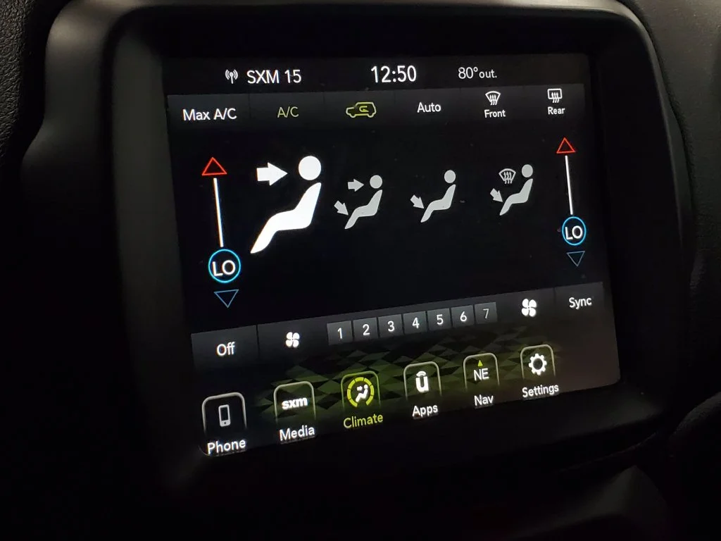 2023 Jeep Renegade Latitude - Photo 13