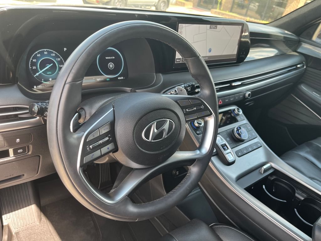 Used 2025 Red Hyundai Calligraphy image 14