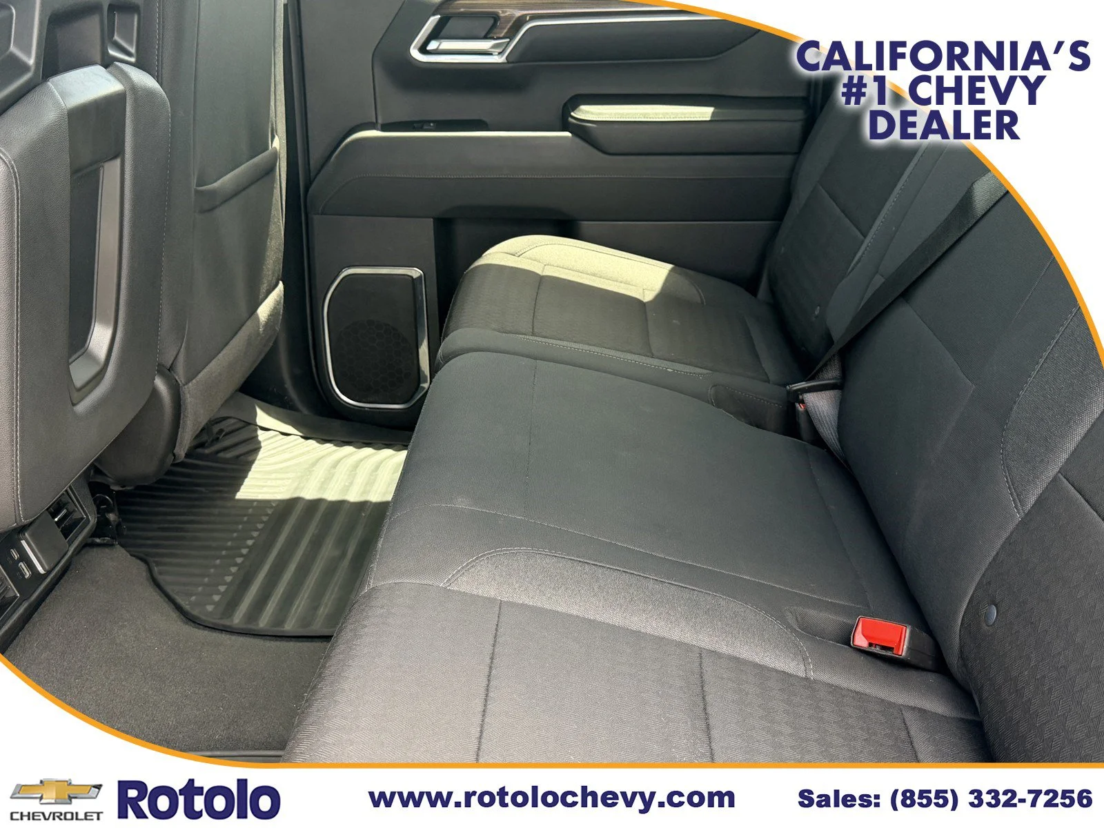 Used 2025 Summit White Chevrolet LT image 13