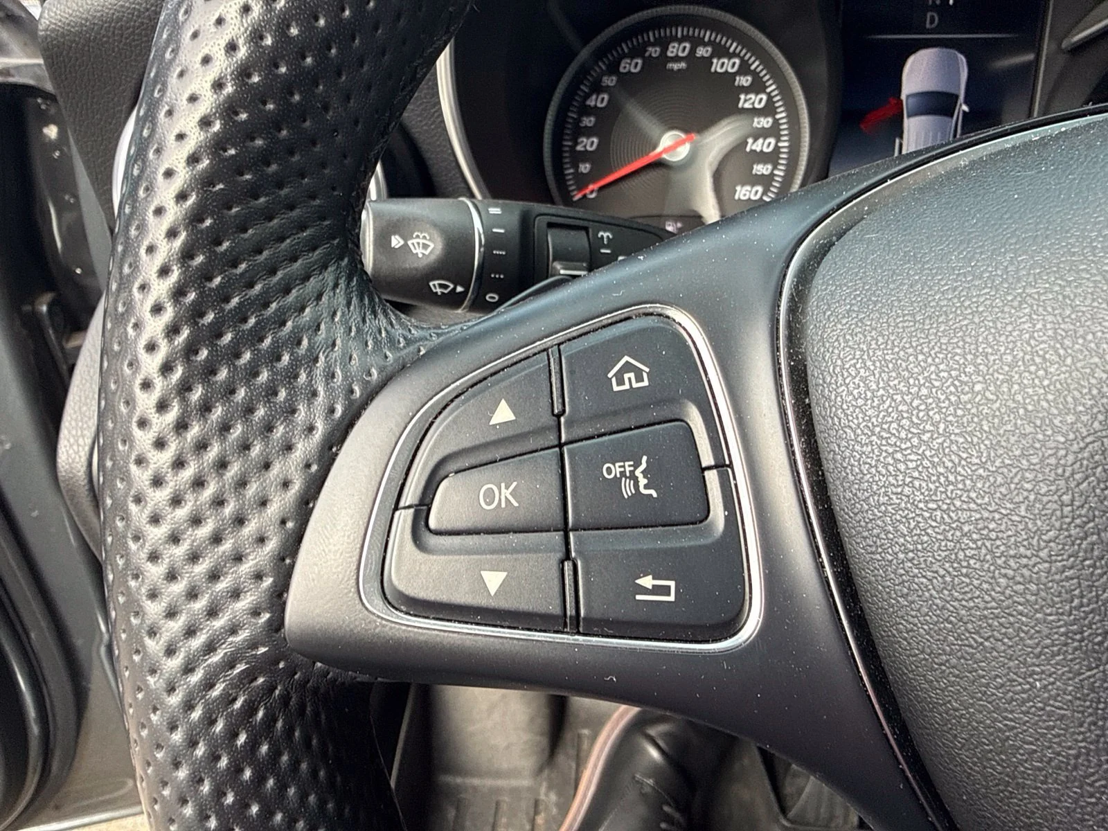 Used 2019 Gray Mercedes-Benz GLC 300 image 16