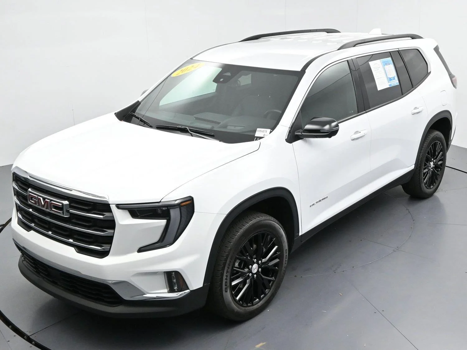 Used 2024 Summit White GMC FWD Elevation image 39