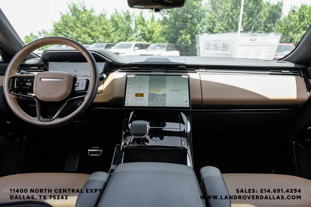 Certified Used 2024 SV Bespoke Match to Sample in Gloss Finish Land Rover Autobiography image 13