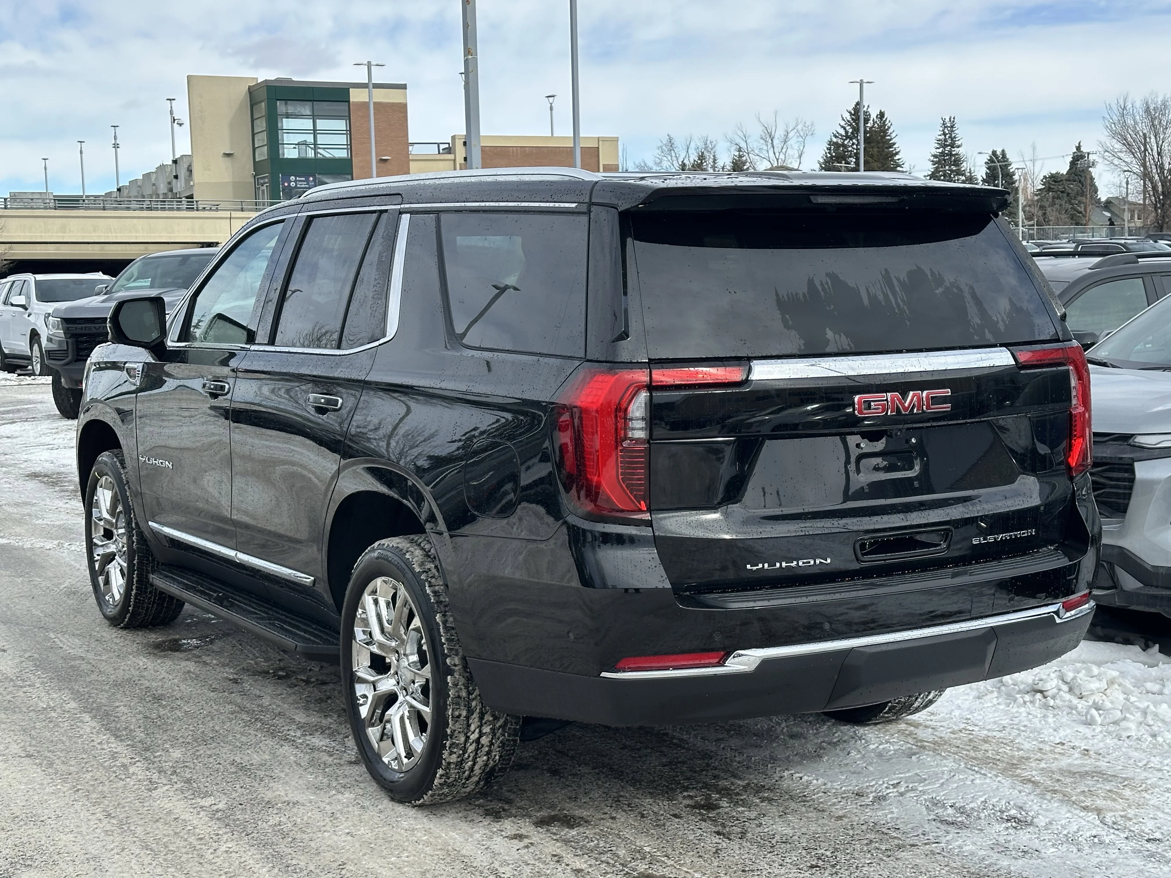 New 2026 Onyx Black GMC Elevation image 4