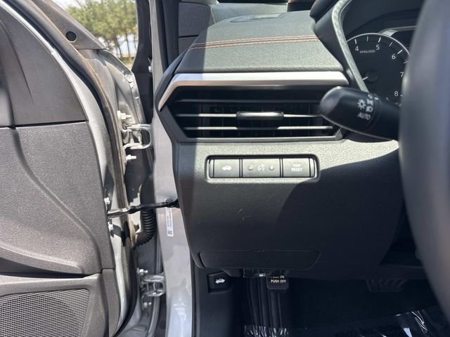 Used 2021 Silver Nissan 2.5 SR image 31