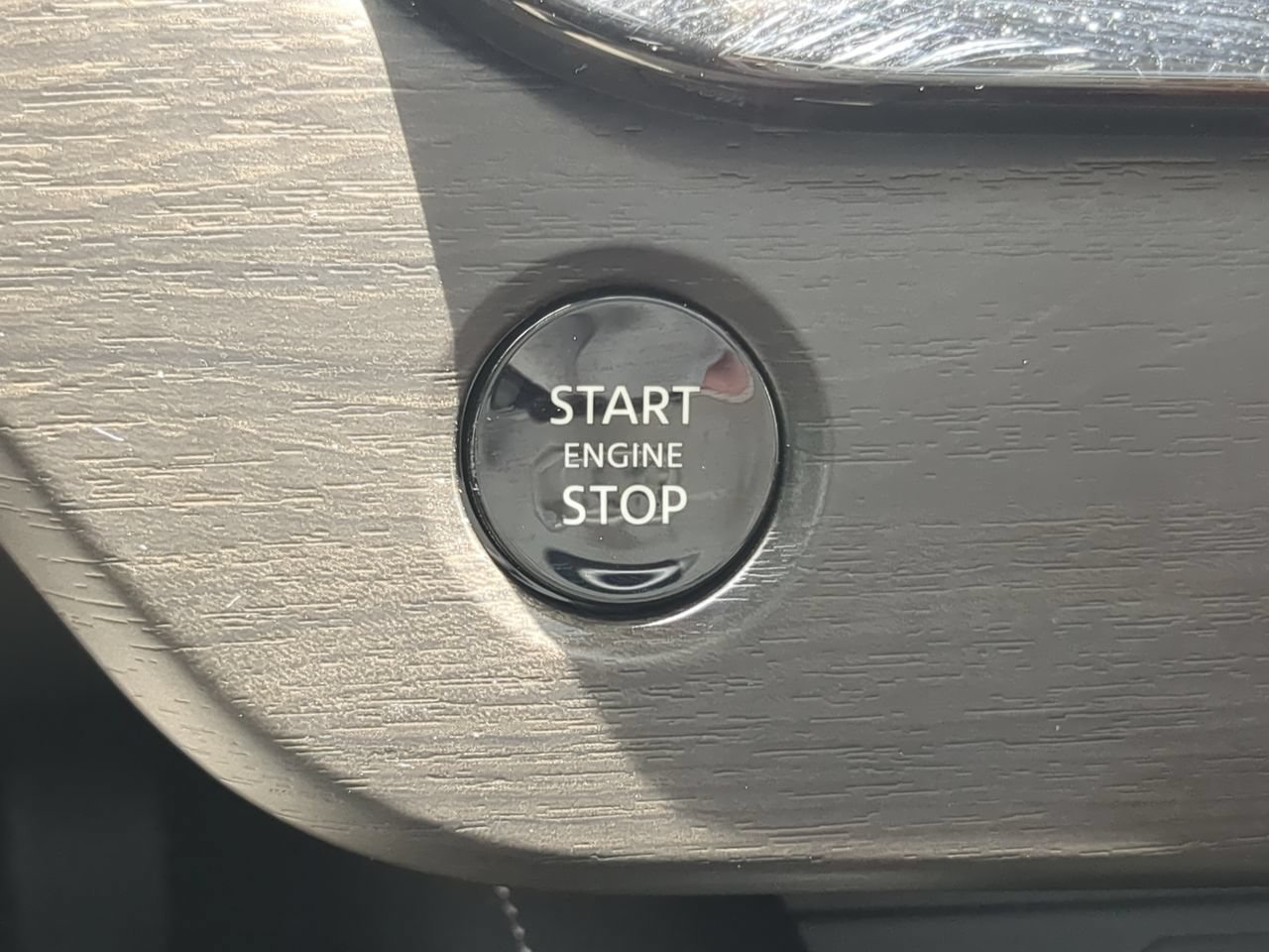 Used 2025 Gun Metallic [gray] Nissan SL image 27