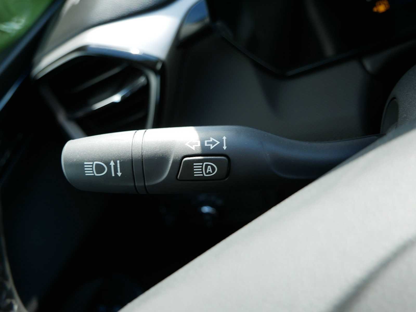 New 2026 Summit White Chevrolet LT image 28