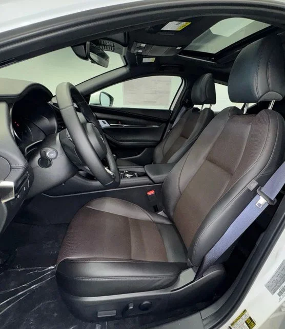 2026 Mazda Mazda3 Premium - Photo 13