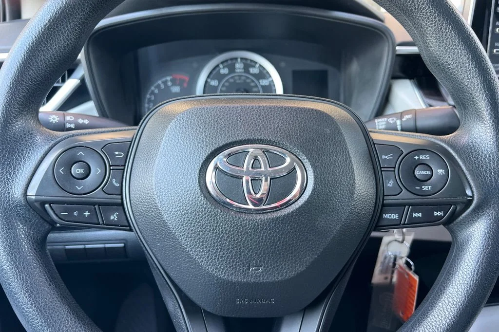 Certified Used 2021 White Toyota LE image 23
