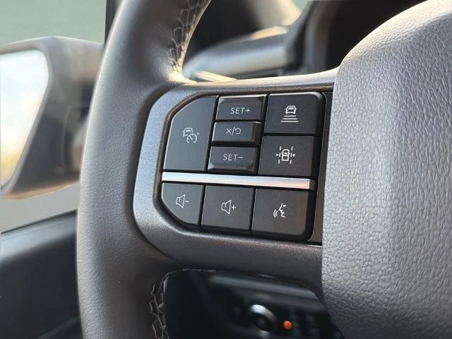 New 2026 Agate Black Metallic Ford XLT image 13