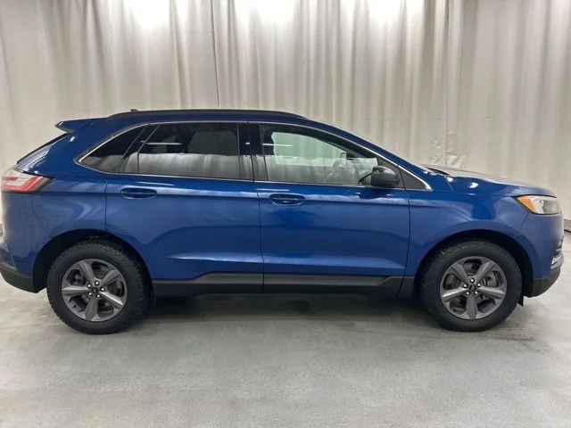 Used 2022 Blue Ford SEL image 7