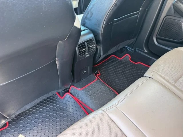 Used 2020 Red Ford SEL image 12
