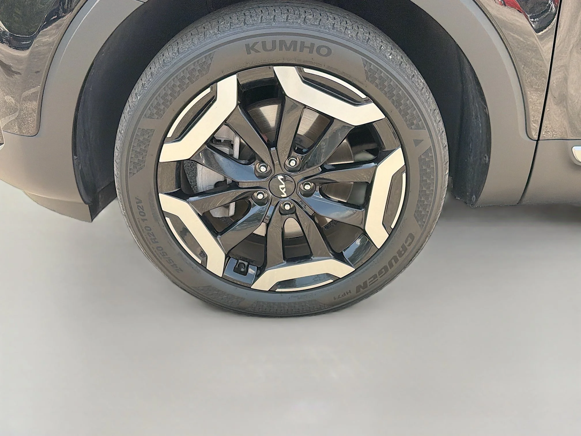 Used 2024 Ebony Black Kia S image 40