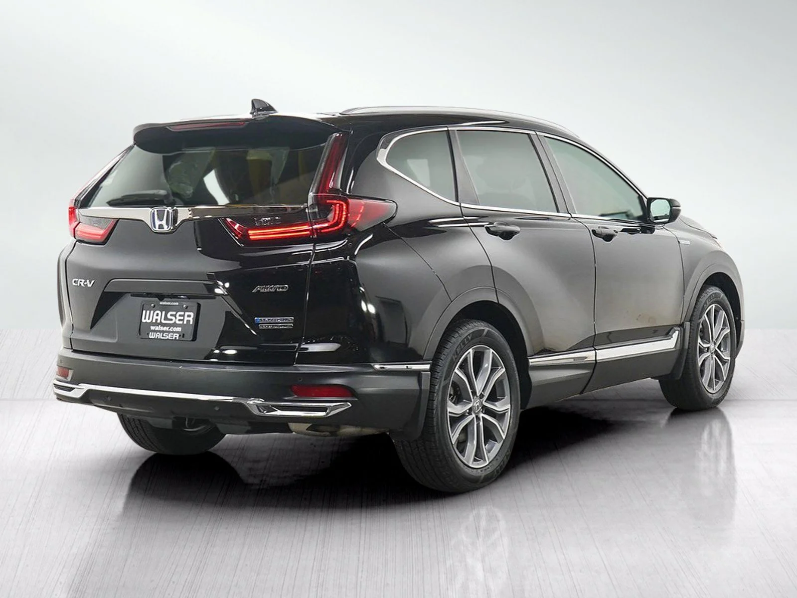 Used 2022 Black Honda 5D WAGON HYBRID TOURING image 5