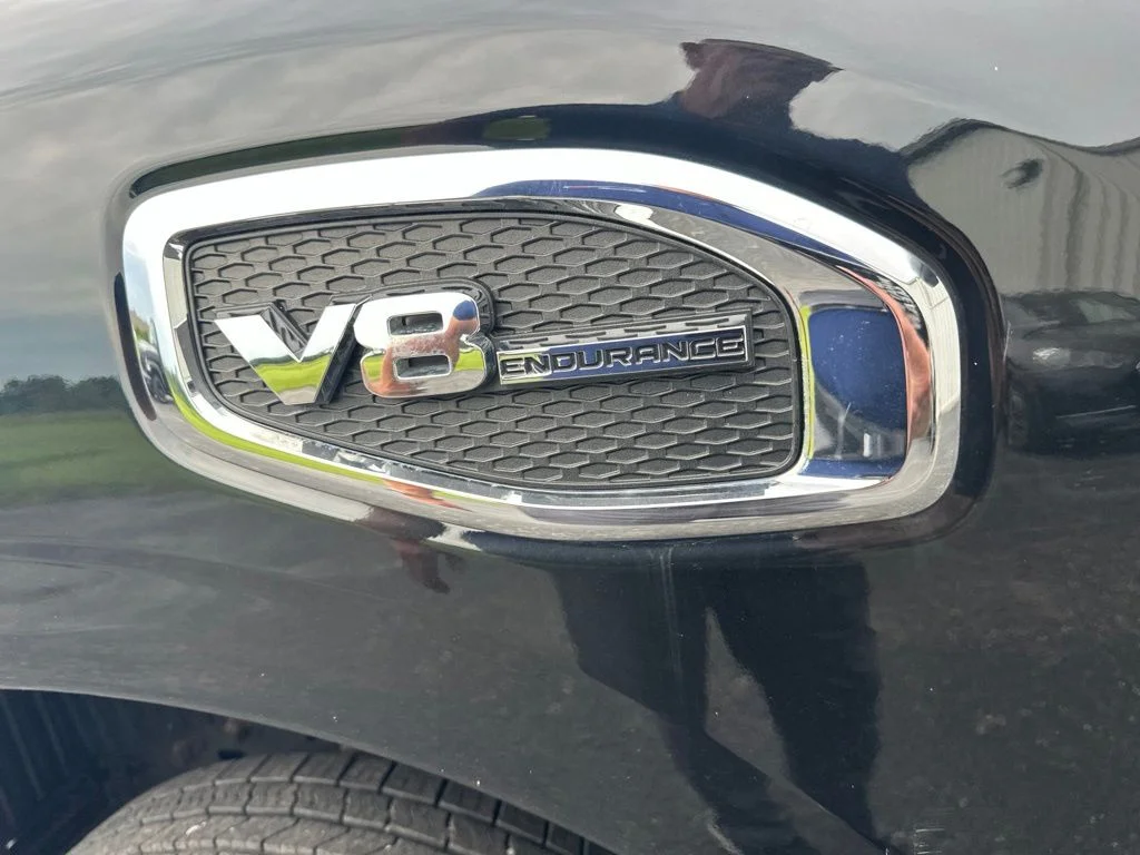 Used 2018 Black Nissan S image 15