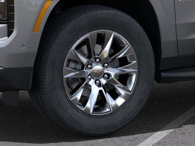 2025 Chevrolet Suburban Premier - Photo 10