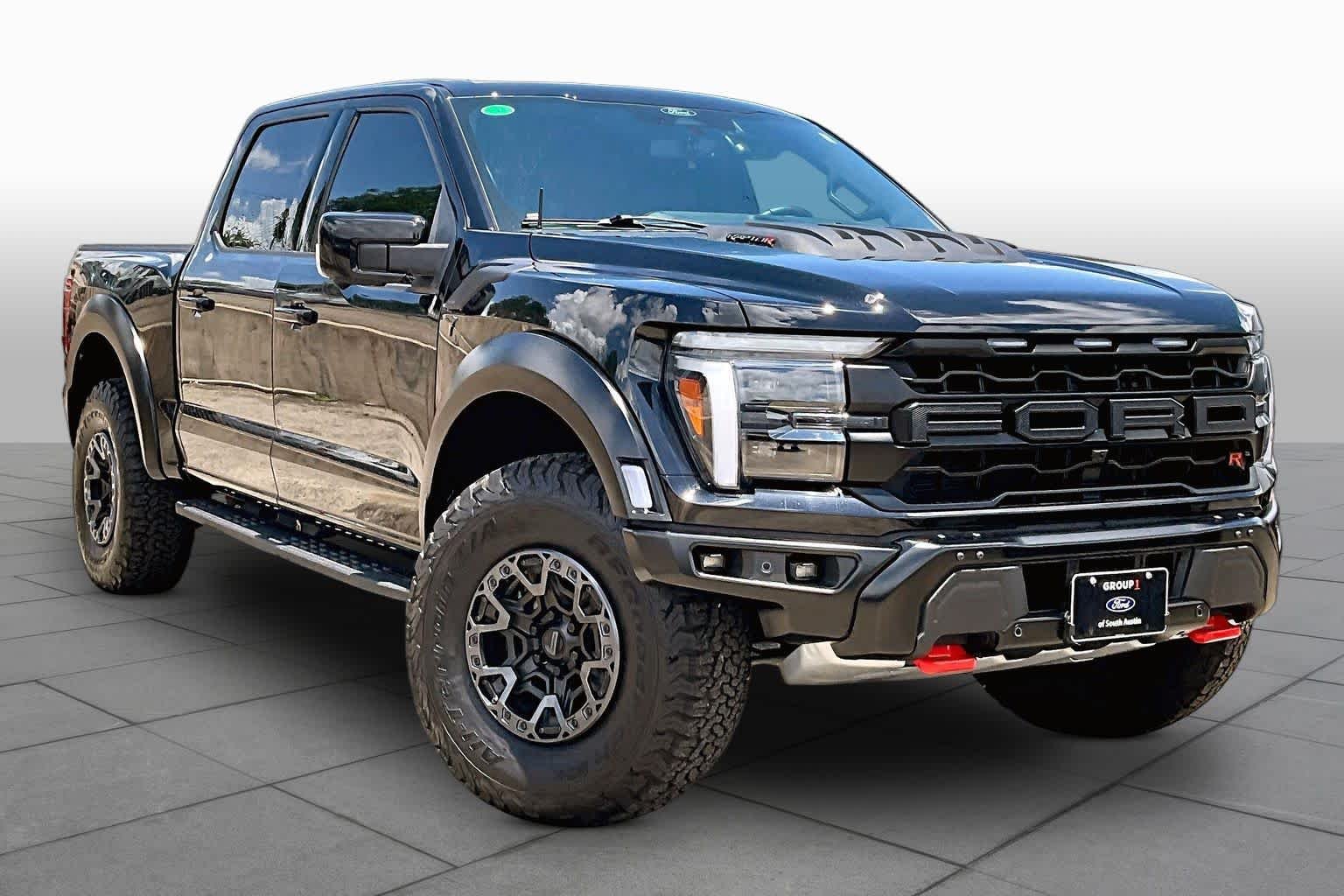 Used 2025 Agate Black Metallic Ford Raptor image 3