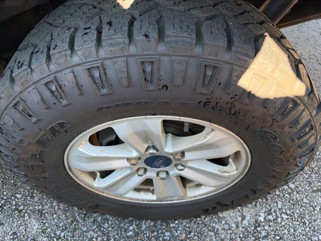 Used 2017 Shadow Black Ford XL image 7