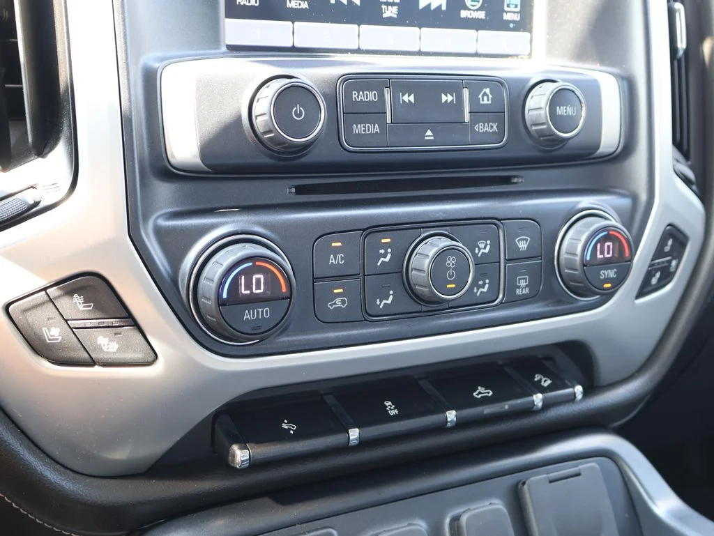 Used 2018 Black GMC SLT image 34
