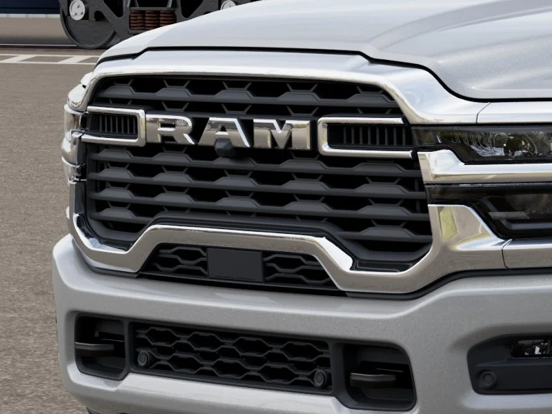 New 2026 Silver-Zynith Exterior Paint RAM TRADESMAN image 7