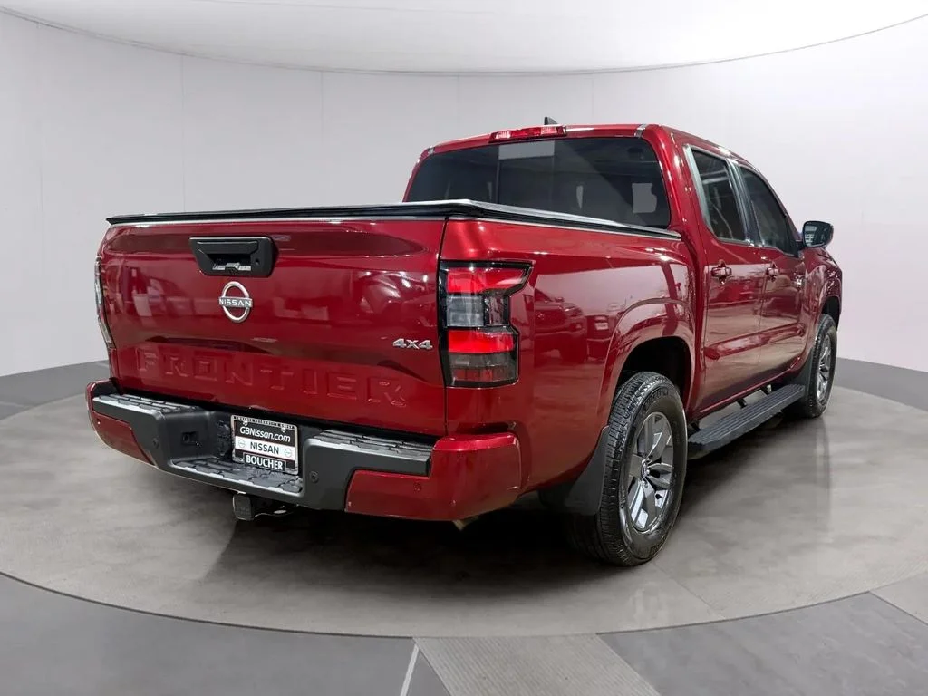 Certified Used 2025 Cardinal Red Metallic Tricoat Nissan SV image 4