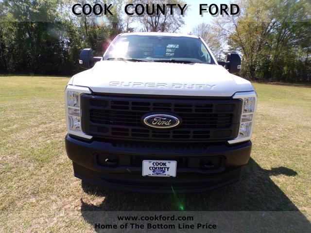 New 2026 Oxford White Ford F-350® XL image 2