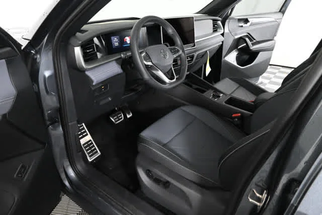 New 2026 Platinum Gray Metallic Volkswagen SE R-Line Black image 21