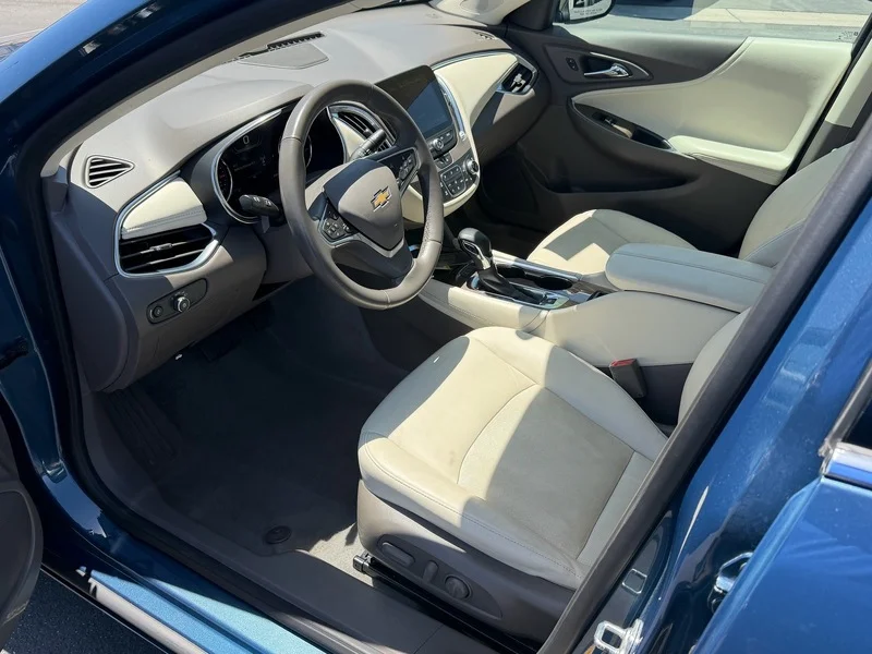 Used 2024 Lakeshore Blue Metallic Chevrolet 2LT image 14
