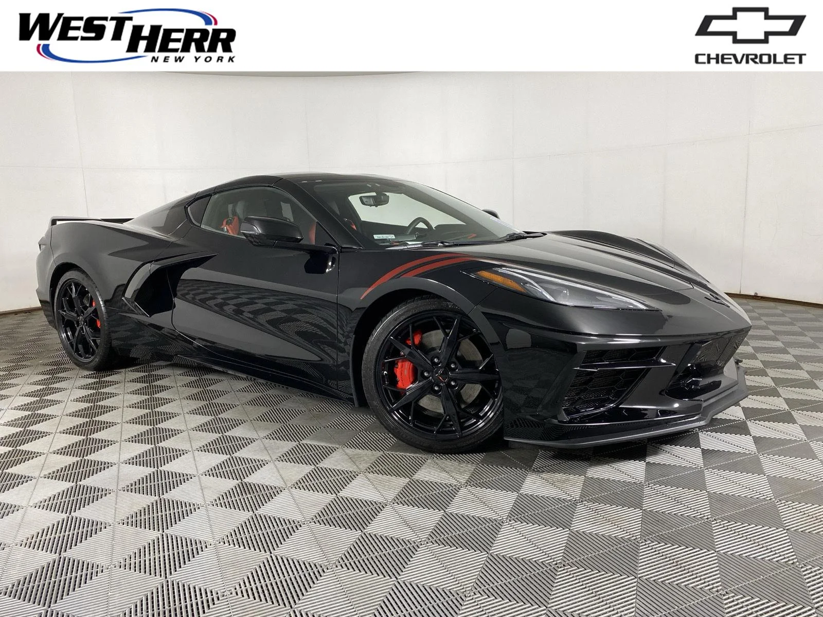 Used 2020 BLACK Chevrolet 2LT image 1