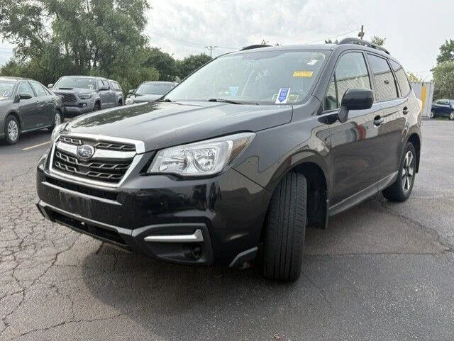 Used 2018 Crystal Black Silica Subaru Premium image 5