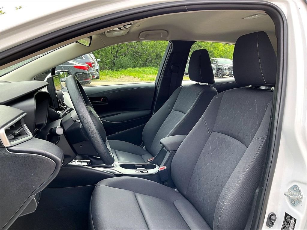 Used 2024 White Toyota LE image 10