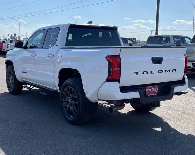 Used 2024 White Toyota SR5 image 5