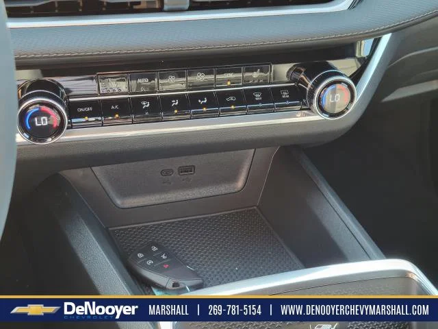2027 Chevrolet Equinox LT - Photo 25