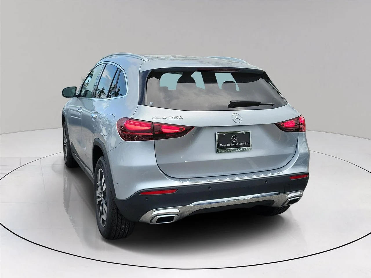 New 2026 Cirrus Silver Metallic Mercedes-Benz GLA 250 image 6