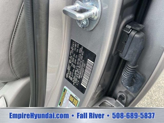 Certified Used 2025 Fluid Metal Hyundai SEL Sport image 17